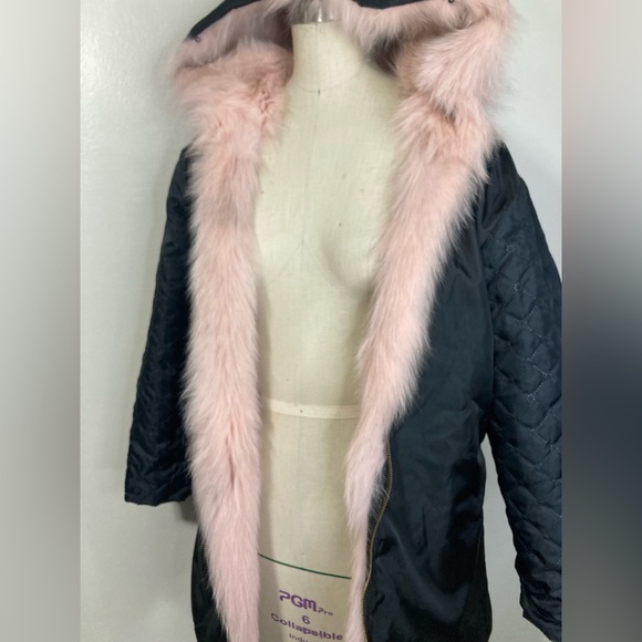 Reversible jacket w dyed pink fox fur and hood - Picture 9 of 9